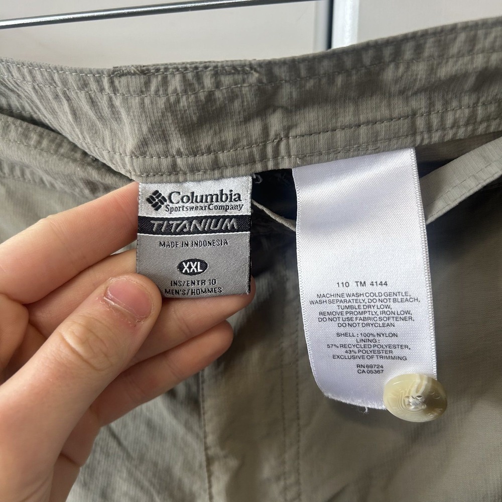 Columbia Titanium Mens XXL Hiking Shorts Sage Green Nylon Ripstop TM4144 - Picture 2 of 8